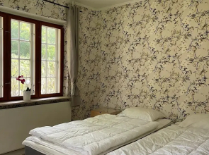 The Gatekeepers Cottage at Hindemae Estate Cozy Stay in Historic Surroundings