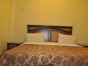Vip Building-Al Buainain Apartment