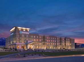 Hyatt Summerfield Suites