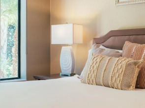 Villa Palma by AvantStay | Villa in Coachella w/ Pool & Spa | Sleeps 15!