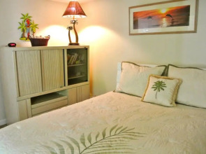 Santa Maria Harbour Resort 4 Br condo by RedAwning