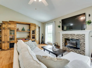 4 Mi to Downtown Panama City: Home w/ Patio!