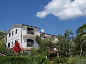 Apartmani Braco Caratan