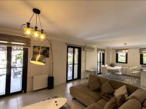 Villa Siesta by Villamnet