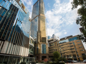 Golden Eagle Crown Executive Apartment