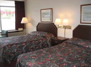 Sands Central Inn Hot Springs
