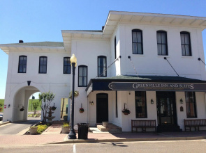Hotel 27