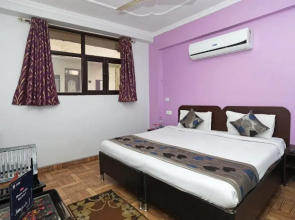 OYO 11482 Mahalaxmi Palace