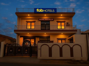 FabHotel Awadh Inn