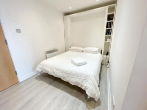 Executive 10th floor studio flat