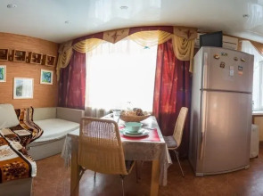 Guest House Seven Nights - Hostel