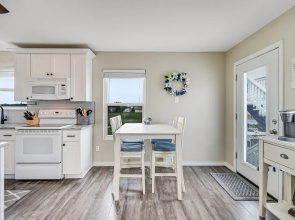 Wade Into Life 3 Bedroom Home By Redawning