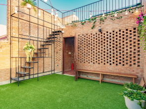 Athena Vintage House