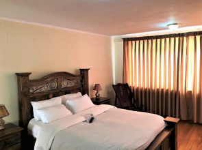 Casa Skyways B&B