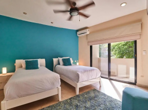 2 BD apartment in popular condominium-190MBPS WIFI