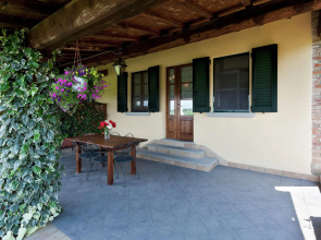 Poolside Vacation Home, Foiano