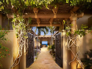 Montage Los Cabos