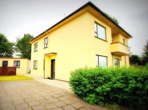 Akureyri Central Rooms