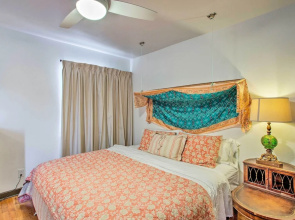 Pet-friendly River District Gem 5 Mi to Stockyards