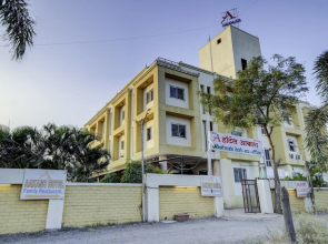 OYO 24125 Hotel Aakash