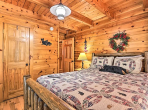Pigeon Forge Getaway w/ Covered Patio & Hot Tub!