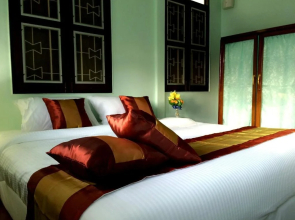 Maliwan Holiday Home