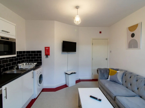 Impeccable 2-bed Apartment in Gateshead