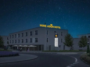 Hine Adon Avenches