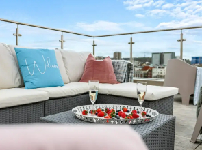 The Lanes Gem Penthouse Rooftop Terrace Sea View