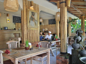 Madani Antique Villas