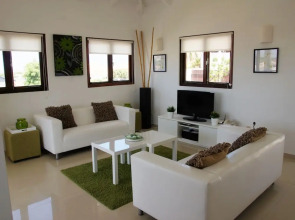 Spacious Villa With Phenomenal Views, Walking Distance to the Beach