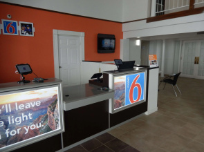 Motel 6 Portland, TX