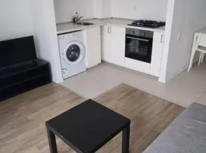 Tasi apart Cosmopolis