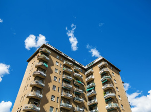 10 Floor Apartments