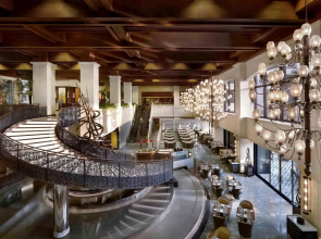 Sofitel Philippine Plaza Manila