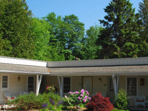 Peninsula Park-View Resort