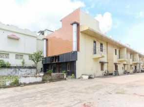 OYO 48884 Hotel Trishakti