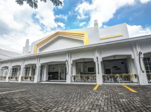 Airy Alun Alun Malang Basuki Rachmat 1