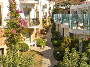 Отель Siesta Beach & Apart