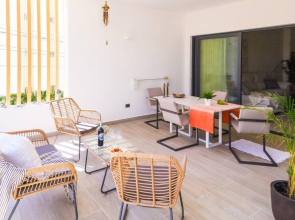 Spacious Modern Apartment With Private Picuzzi