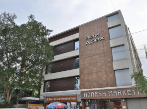 OYO 2430 Hotel Apex