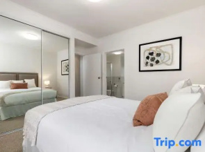 Sol Sands: Oceanfront | Balcony | Henley Beach