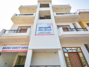 SPOT ON 66793 Kazmi Guest House