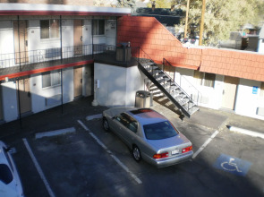 Magnuson Hotel Park Vue