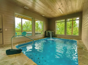 Wanderer by Avantstay Sleeps 34, A+ Custom Smokies Cabin