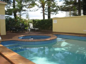 San Delles Apartments