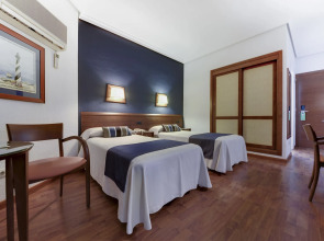 Hotel Puertobahia & Spa