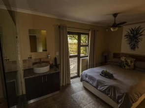 Thunzi Bush Lodge