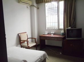 Guangzhou Yuantai Hotel