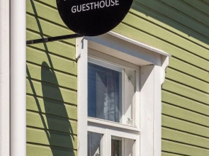 Pikisaari Guesthouse